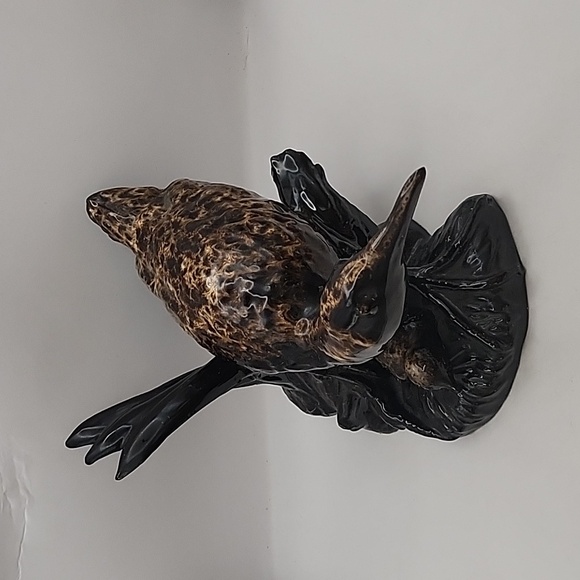 Vintage Speckled Bird w/ Chic Glazed Porcelain Figurine 10" X 8" X 6.5" - Picture 2 of 11